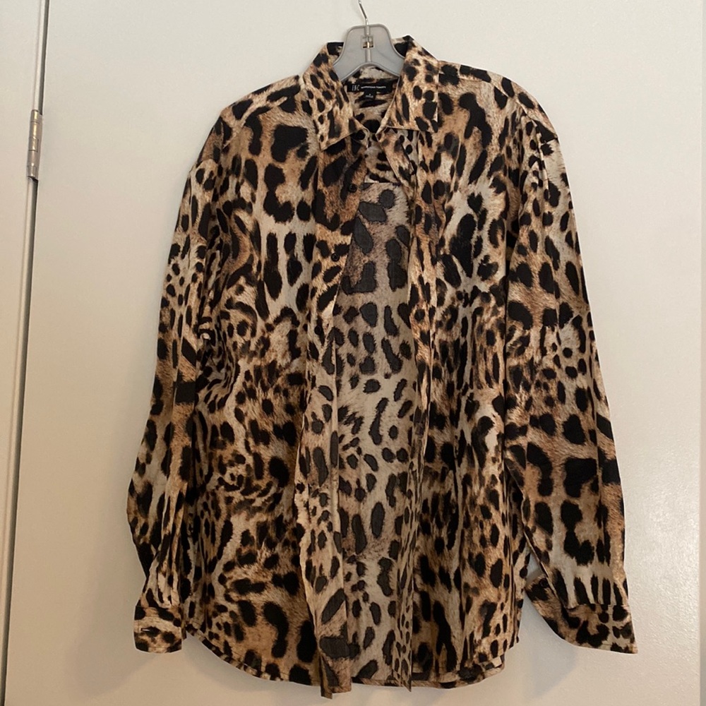 Cheetah button down mens shirt - small